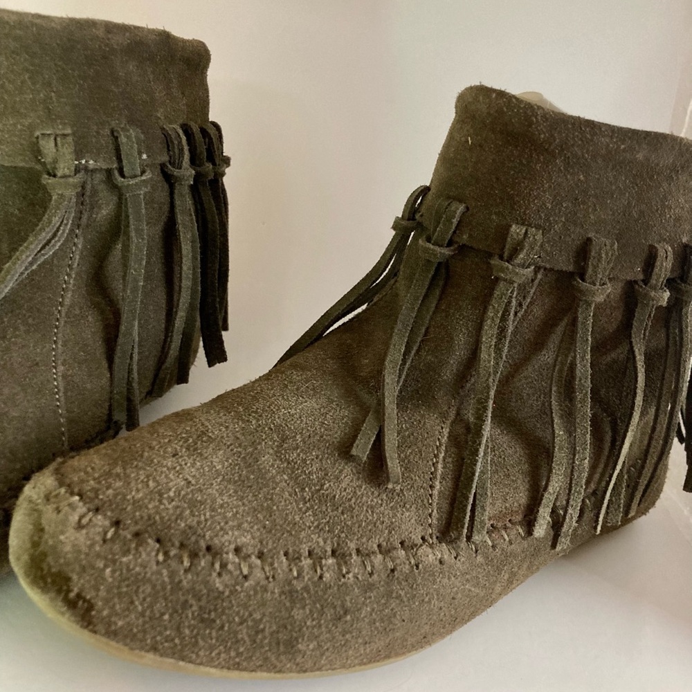 Lucky Brand Moccasins. Size 7 EUC